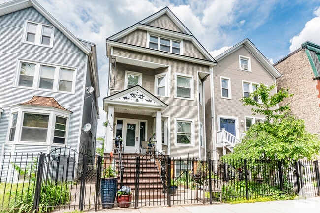 Photo - 1332 W Barry Ave Unidad 3 Rental
