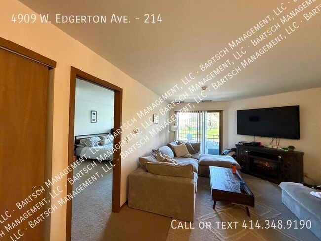 Photo - 4909 W Edgerton Ave Unit 214
