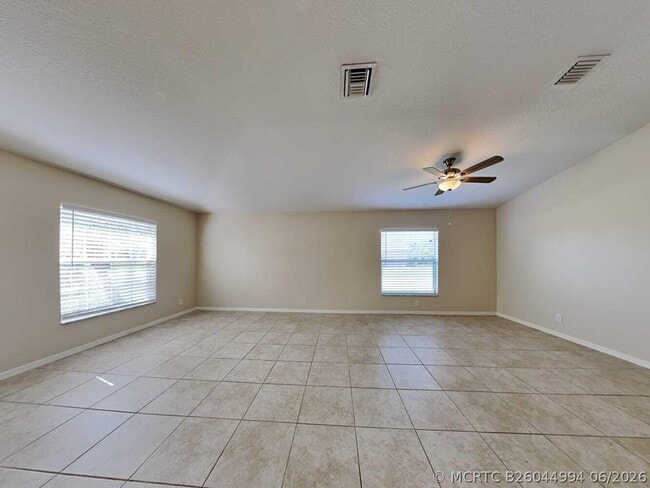 Photo - 1389 SW Prairie Cir