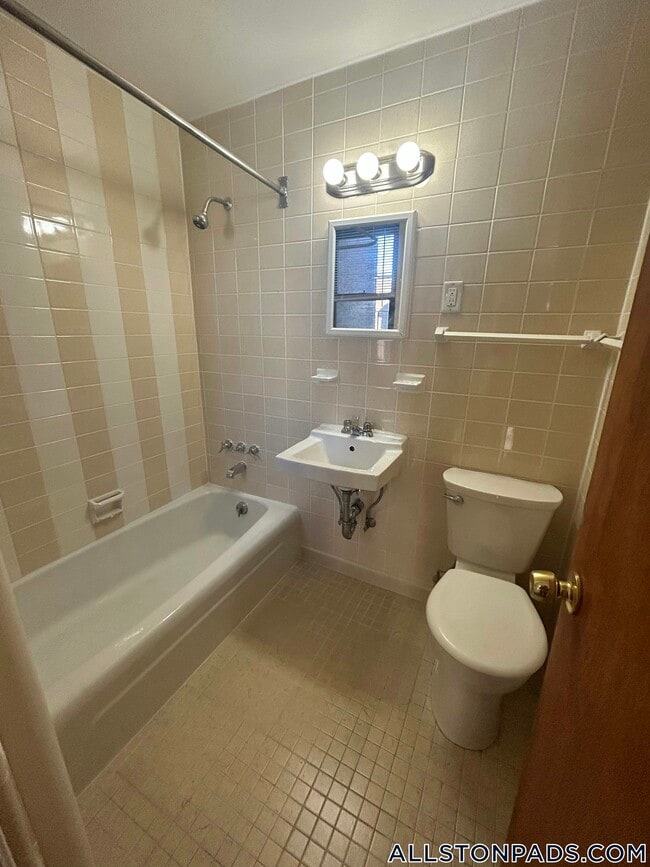 Photo - 1315 Commonwealth Ave Unit 408