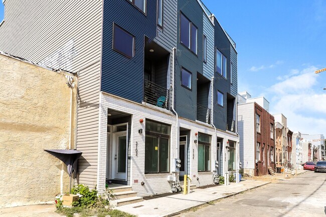 Building Photo - 2102 N Percy St Unit 1 Rental