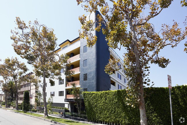 Photo - 131 South Maple Drive