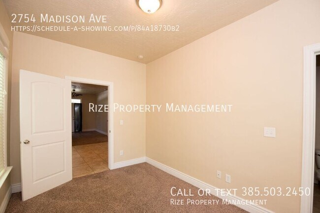 Photo - 2754 Madison Ave