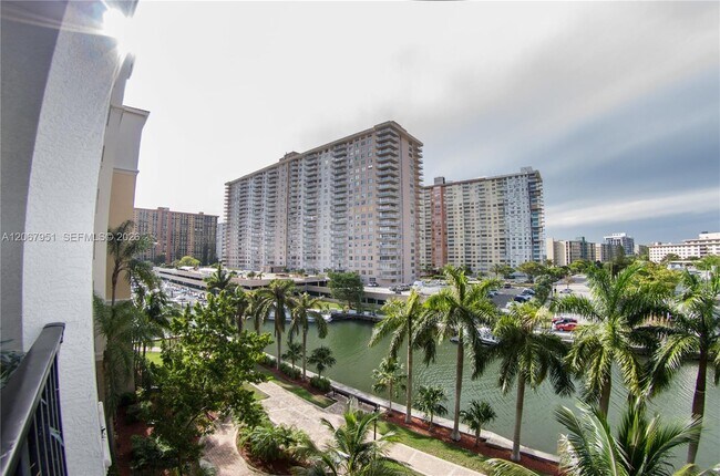 Photo - 17150 N Bay Rd Unit 2512