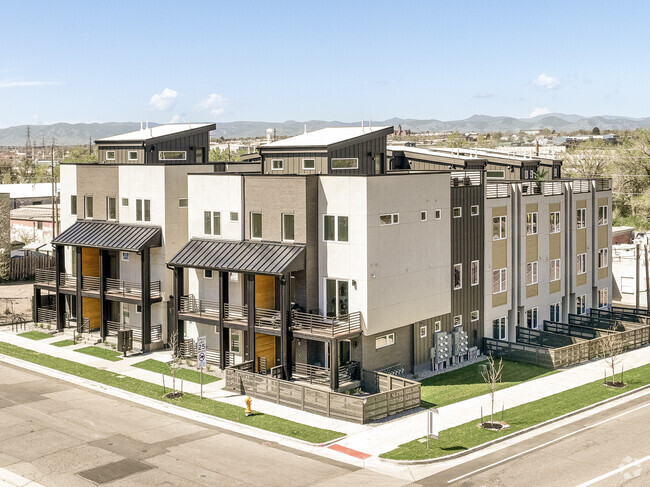 Building Photo - 2105 S Galapago St Rental