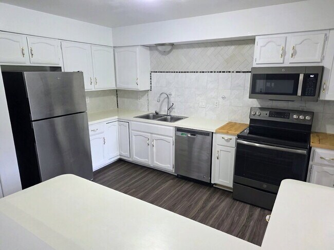 Photo - 1100 50th St Unit 1102