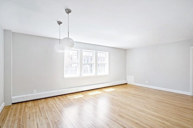 Photo - 23 Hammond Pond Pkwy Unit 2