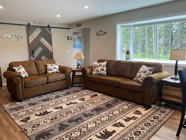 Photo - SEASONAL 2BD 1BA
