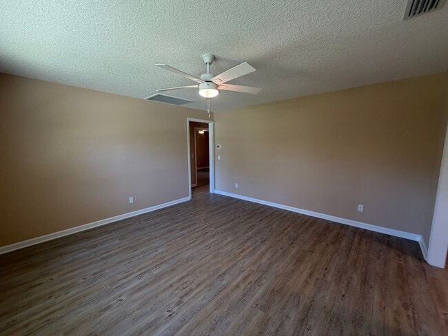 Photo - 2640 Canary Dr