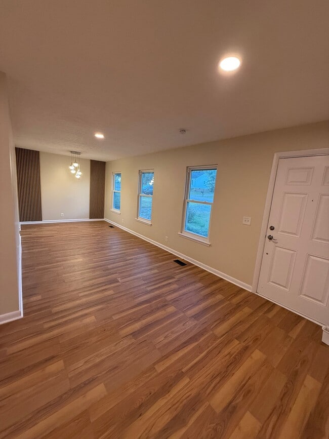 810 Summer Hill Ln