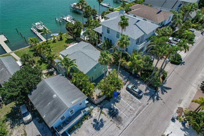 Photo - 8441 Bayshore Dr
