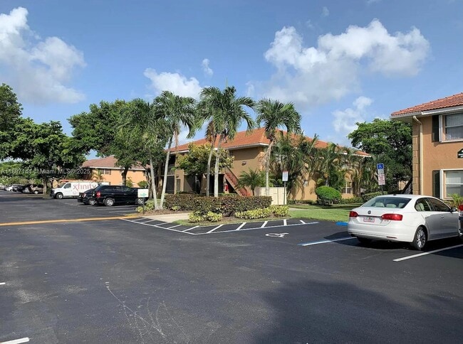Photo - 10337 NW 8th St Unit 202