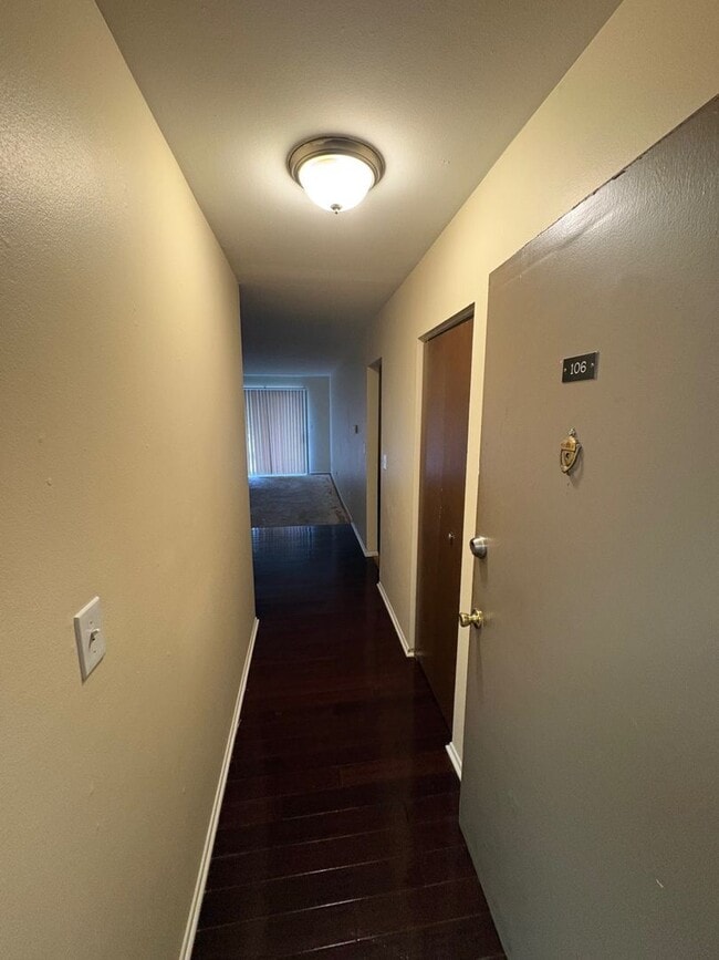 Photo - Riverside Terrace Apartments