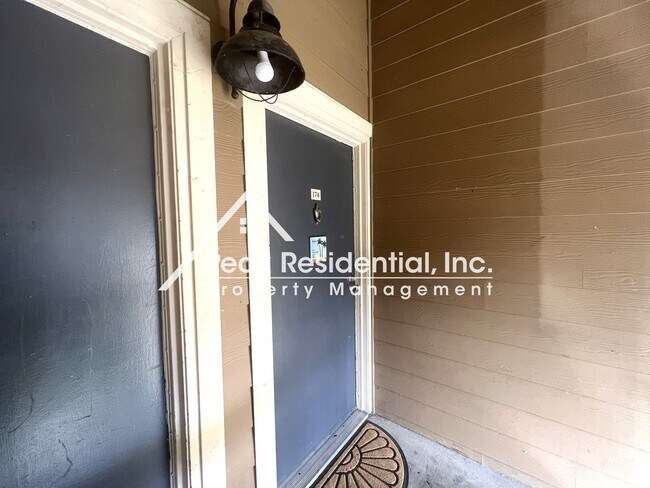 Photo - Wonderful 2bd/2ba Orangevale Condo - Gated... Unit 174