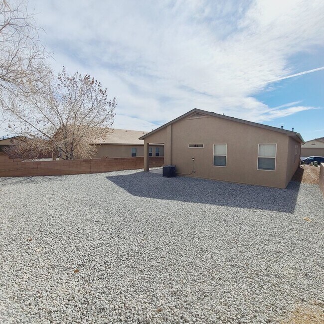 3 bed 2 bath home in Huning Ranch! House Rental in Los Lunas, NM