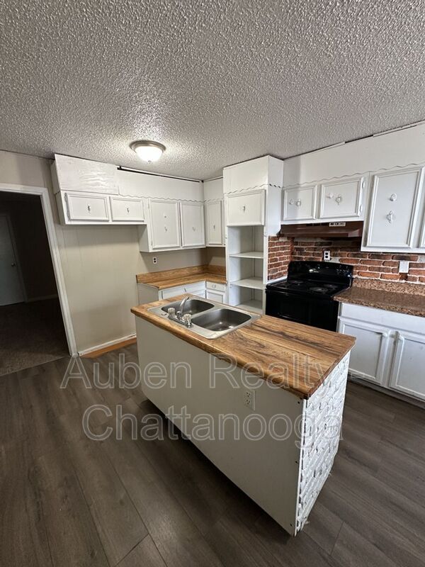 Photo - 2406 12th Ave