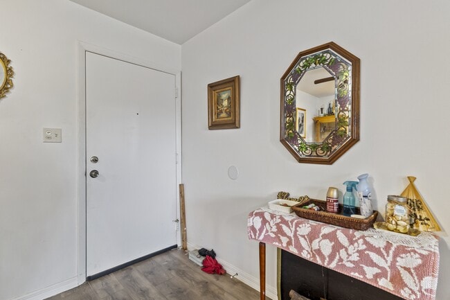 Photo - 21280 Brinson Ave