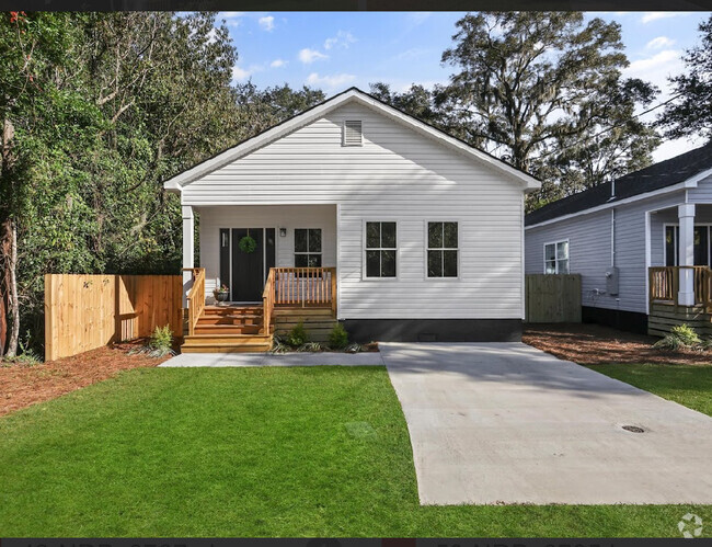 Building Photo - 5406 Mildred St Rental