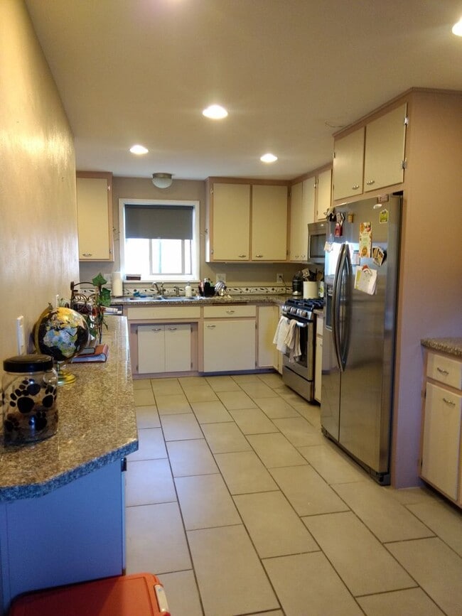 Photo - Mid Century Modern 3BD/2BA Arvada Home! Available 7/3/26!