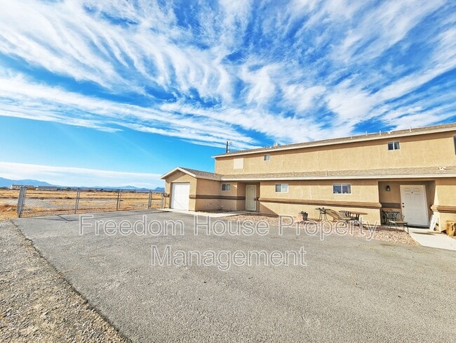 Photo - 200 S Mount Charleston Dr E