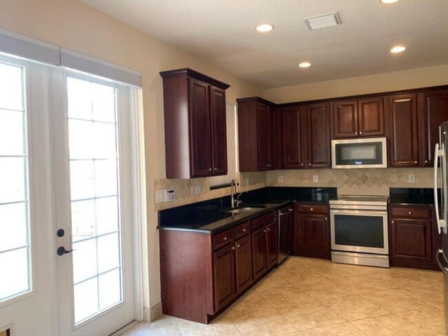 Photo - 147 Mulligan Pl