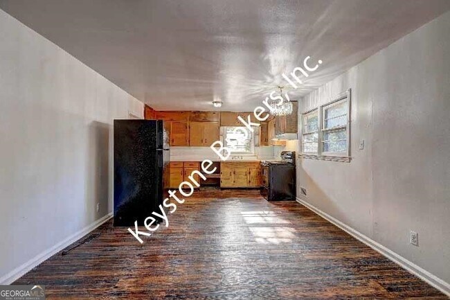 Photo - 1752 Upper River Rd