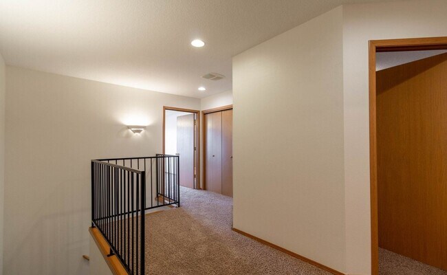 Photo - 8109 NE 36th Ct