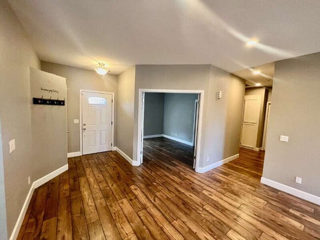 Photo - 1605 Paseo Flores Dr