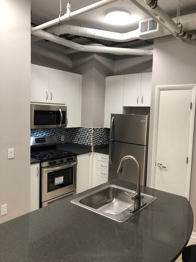 Photo - 1300 N St NW Unit 608