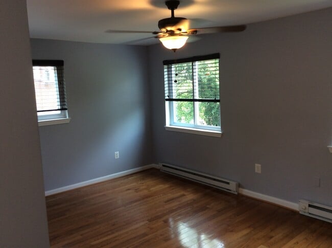 Living room - 230 Varnum St NE Unit 2