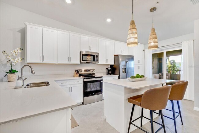 17440 Opal Sand Dr Unidad 202