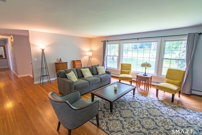 Photo - 113 Dogwood Ln