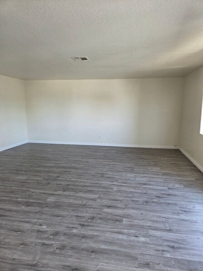 Photo - 6553 McRae Ave Unit 201
