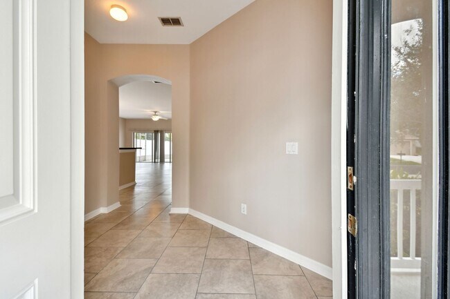 Photo - 3/2 single family home in Live Oak Preserve 33647