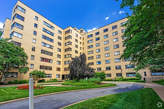 Building Photo - 3701 Connecticut Ave NW Unit 805 Rental