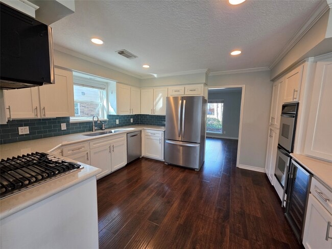 Photo - 11219 Valley Spring Dr