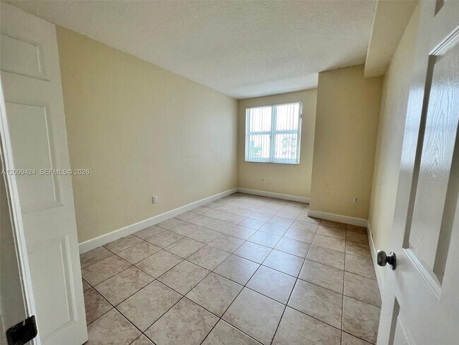 Photo - 50 Menores Ave Unit 518