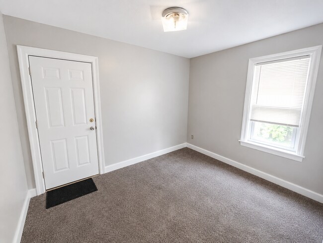 Beautiful Flat Section 8 Accepted