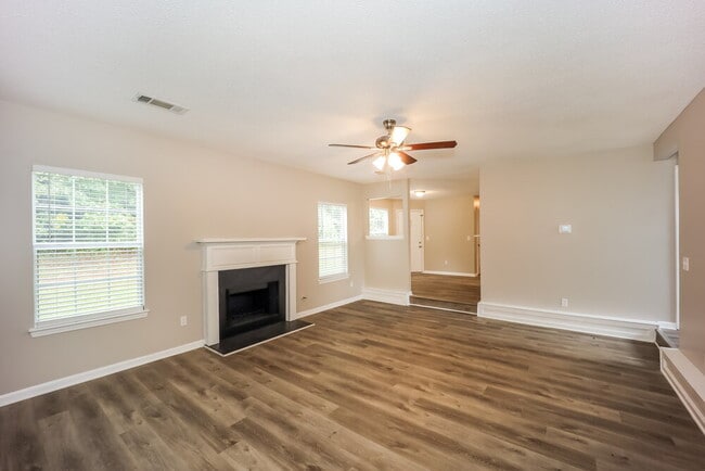 Photo - 9307 Deer Crossing Dr