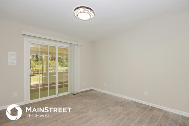 Photo - 148 Millstone Dr