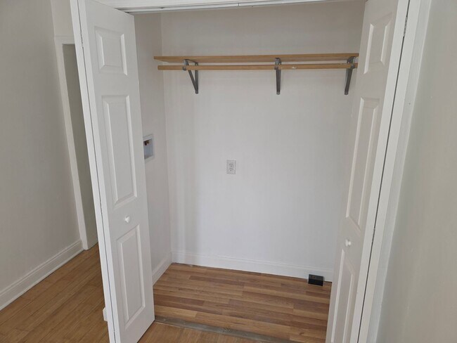 Photo - 905 Clifford Brown Walk