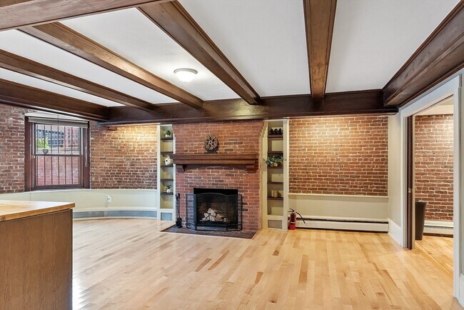 Photo - 337 Beacon St Unit 1##