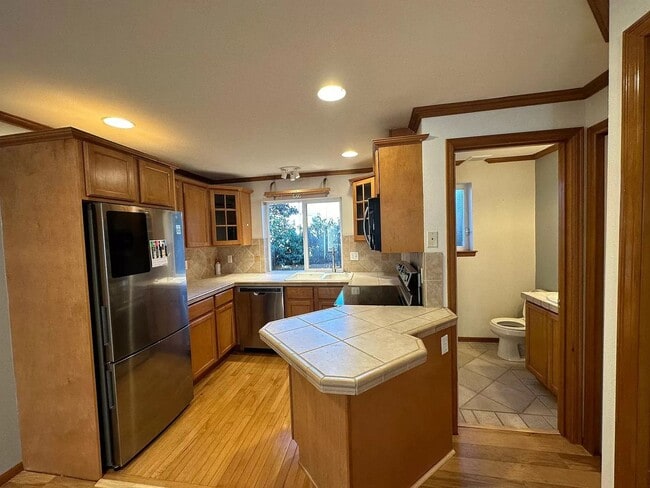 Photo - Appealing 2 bed / 1.5 bath townhouse in Greenwood/N Seattle with wood flooring