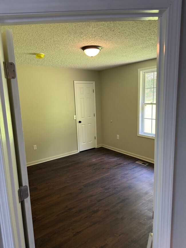 111 Mintz Rd