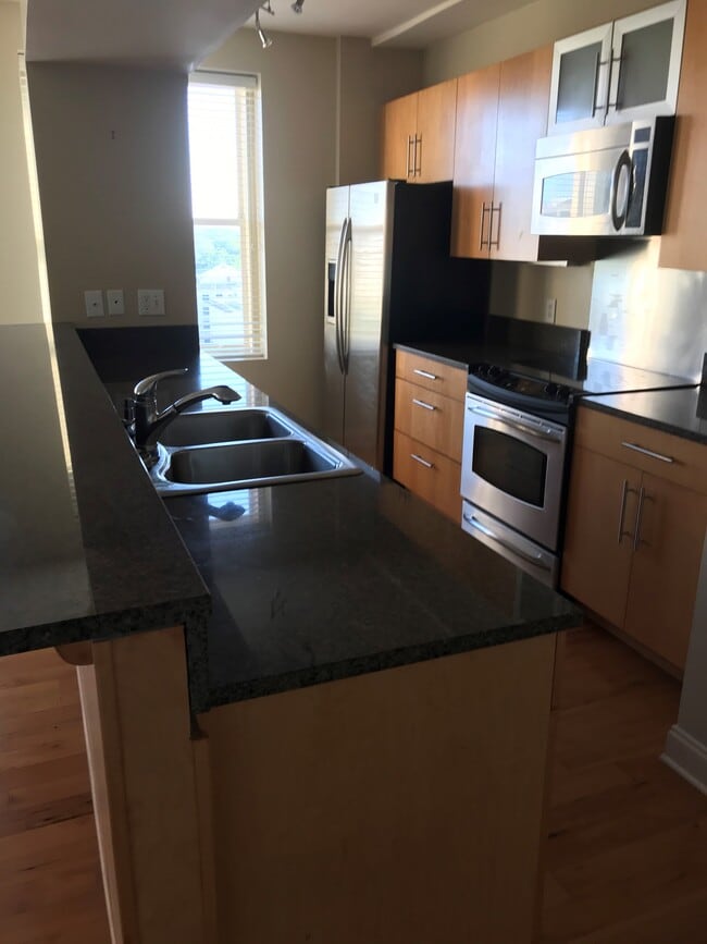 Photo - 120 N Congress St Unidad 1202