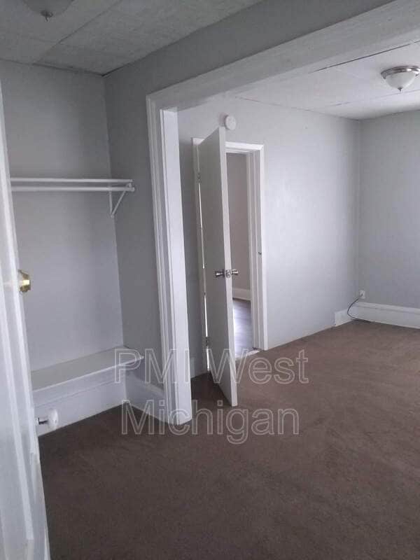 Photo - 824 Nagold St NW Unidad 2