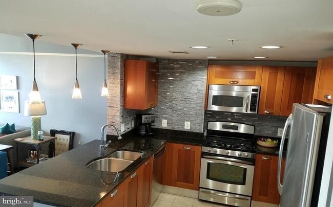 Building Photo - 2451 Midtown Ave Unit 1103 Rental