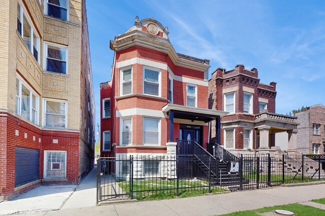 Photo - 1422 S Avers Ave House