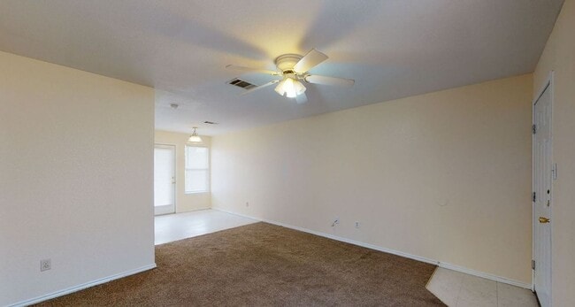 Photo - AVAILABLE NOW! - FULLY FURNISHED Unit A