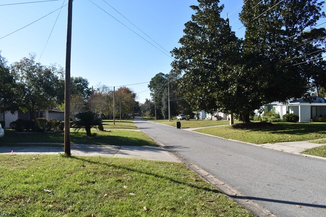 Photo - 5222 shirley ave